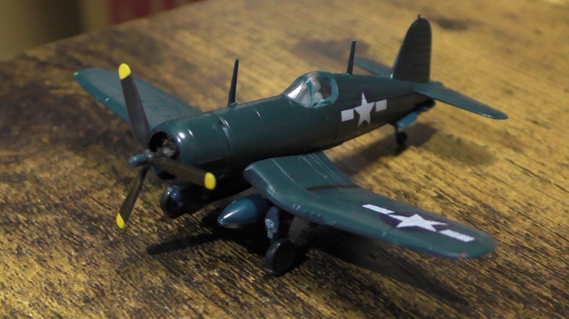 ６チャンスヴォートF4U-1コルセア